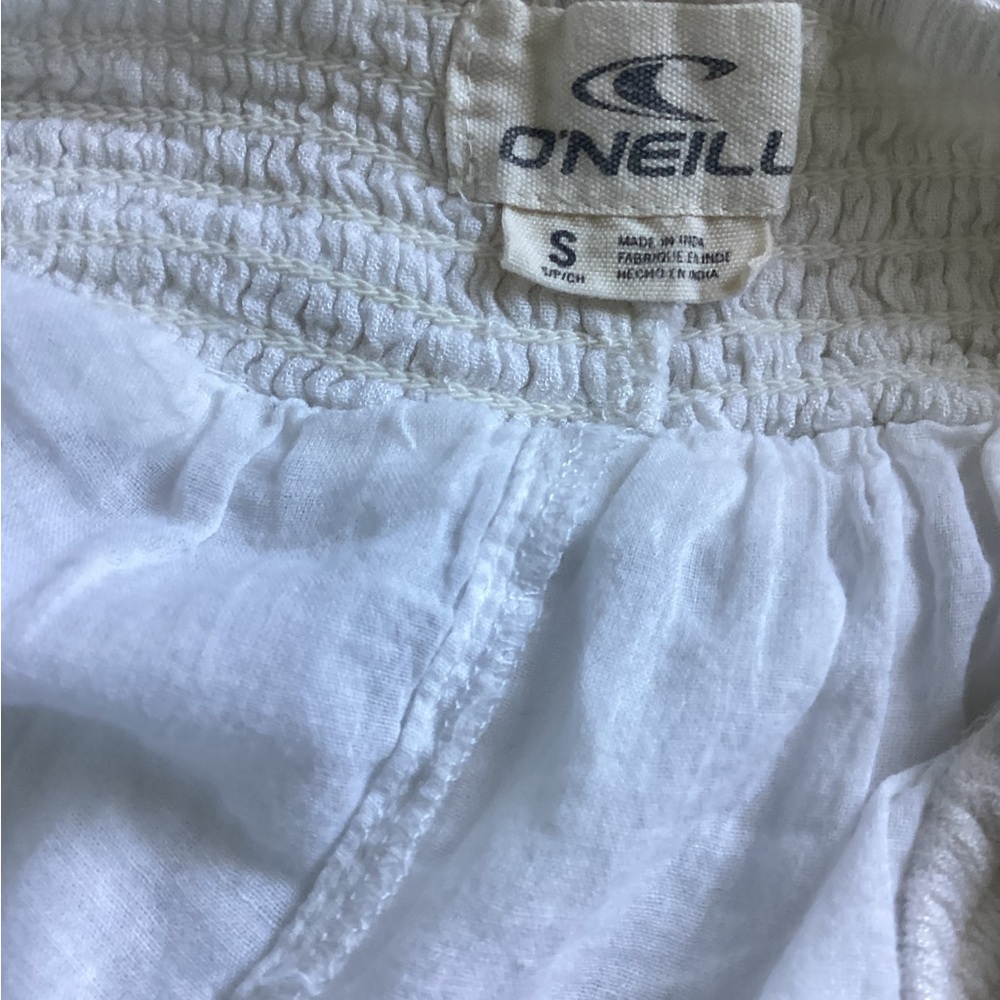 White Roxy Shorts - Picture 5 of 5